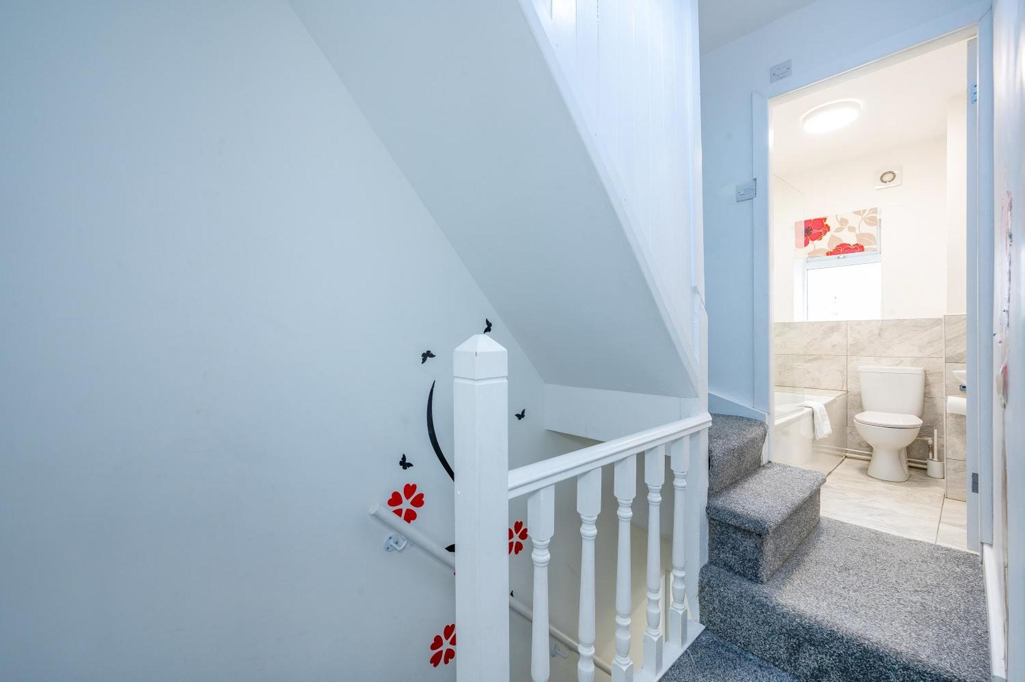 *Ra60G* For Your Most Relaxed & Cosy Stay + Free Parking + Free Fast Wifi * Morley  Exterior photo